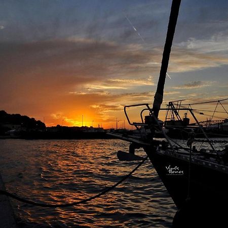 Sarantis Gallery Daire Korfu Dış mekan fotoğraf